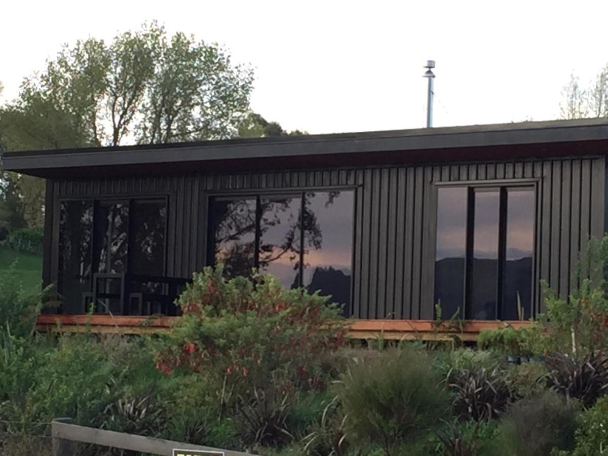 Whakaipo Bay Cabin Retreat Taupo Exterior photo