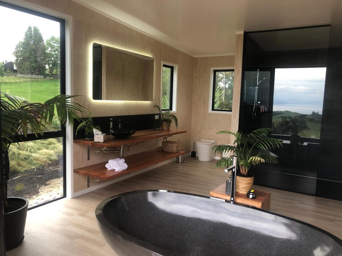 Whakaipo Bay Cabin Retreat Taupo Exterior photo